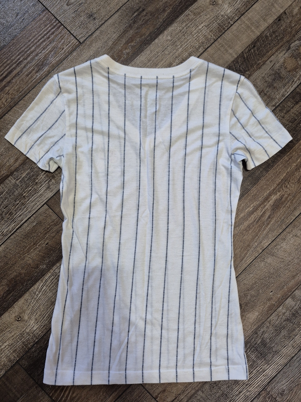 Nike St Louis Cardinals White V-Neck Tee with Navy Pinstripes - Picture 5 of 5